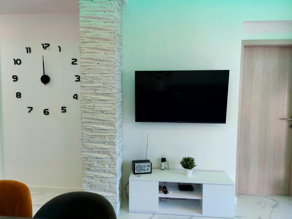Apartman S Dvije Spavace Sobe Porec Exterior photo